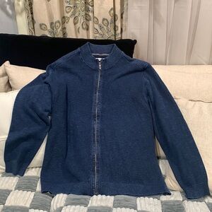 No tag don’t used beautiful sweater Full-zip color navy blue size 3XL
